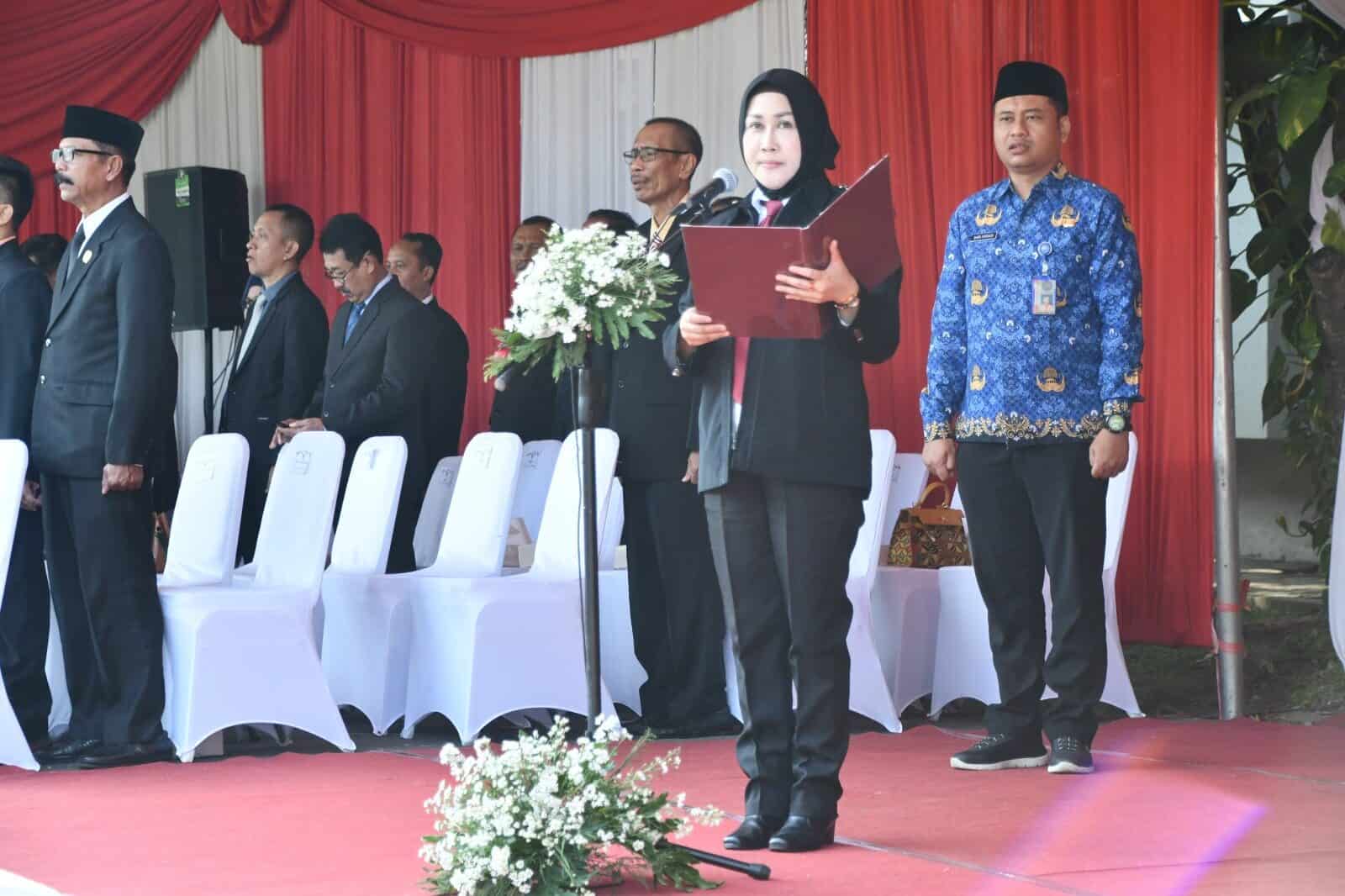 Deklarasikan Anti Narkoba, BNNK Tulungagung Gandeng Pemkab di Hari Lahir Pancasila Deklarasikan Anti Narkoba, BNNK Tulungagung Gandeng Pemkab di Hari Lahir Pancasila