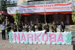 Deklarasikan Anti Narkoba, BNNK Tulungagung Gandeng Pemkab di Hari Lahir Pancasila Deklarasikan Anti Narkoba, BNNK Tulungagung Gandeng Pemkab di Hari Lahir Pancasila