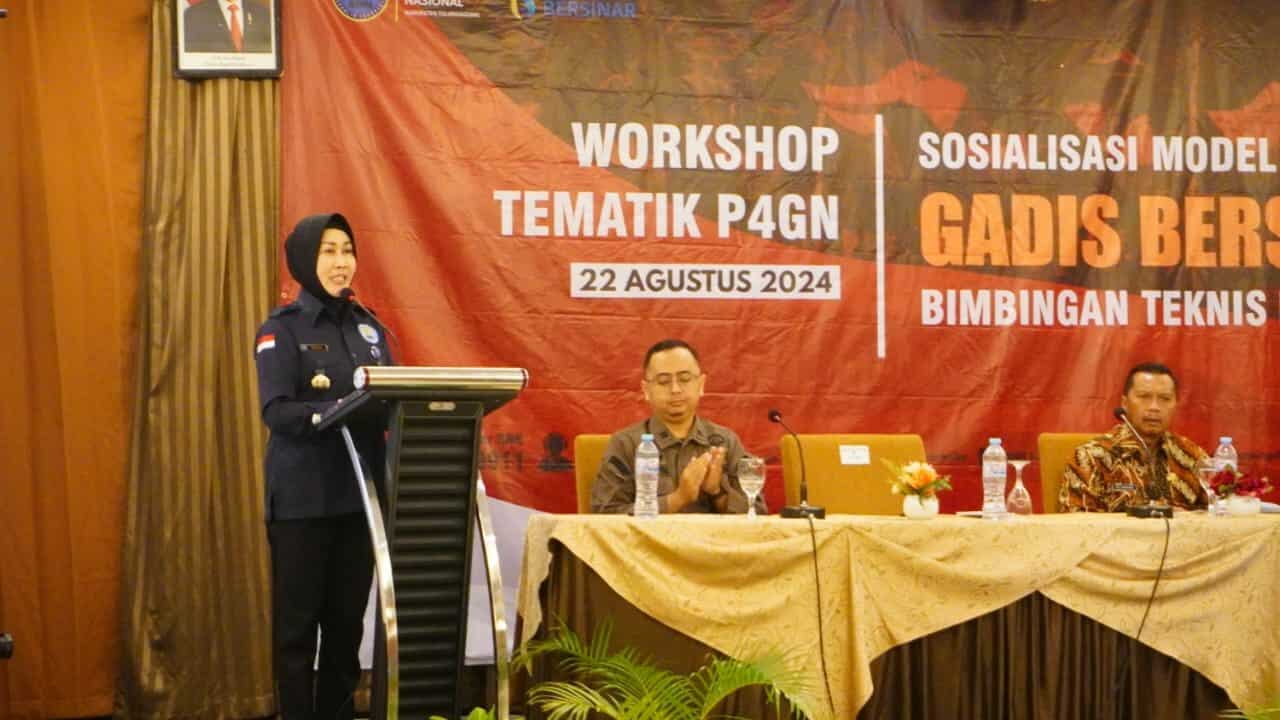 BNNK Tulungagung Perdalam Pembahasan Gadis Bersinar dalam Workshop Tematik P4GN BNNK Tulungagung Perdalam Pembahasan Gadis Bersinar dalam Workshop Tematik P4GN