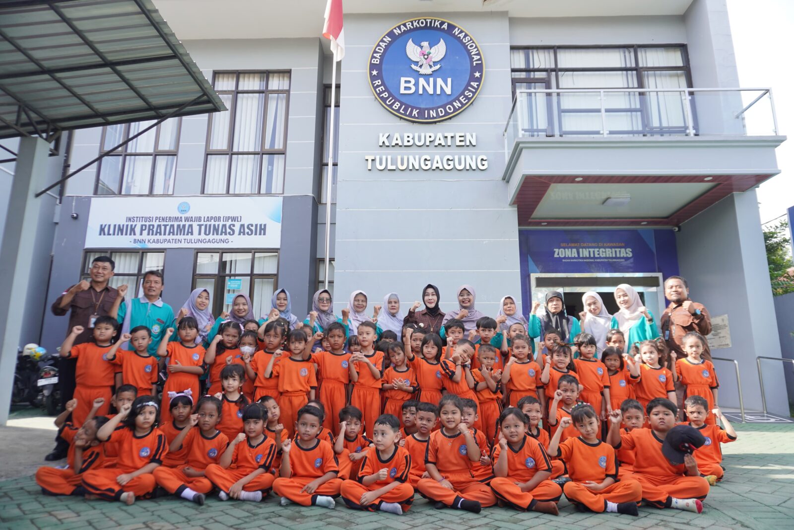 Cegah Narkoba Sejak Dini, TK Negeri Pembina Kunjungi Kantor BNNK Tulungagung Cegah Narkoba Sejak Dini, TK Negeri Pembina Kunjungi Kantor BNNK Tulungagung