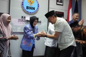 Menyulam Spirit, Menguatkan Komitmen : Pembinaan Rohani Mental dan Halal Bi Halal BNNK Tulungagung