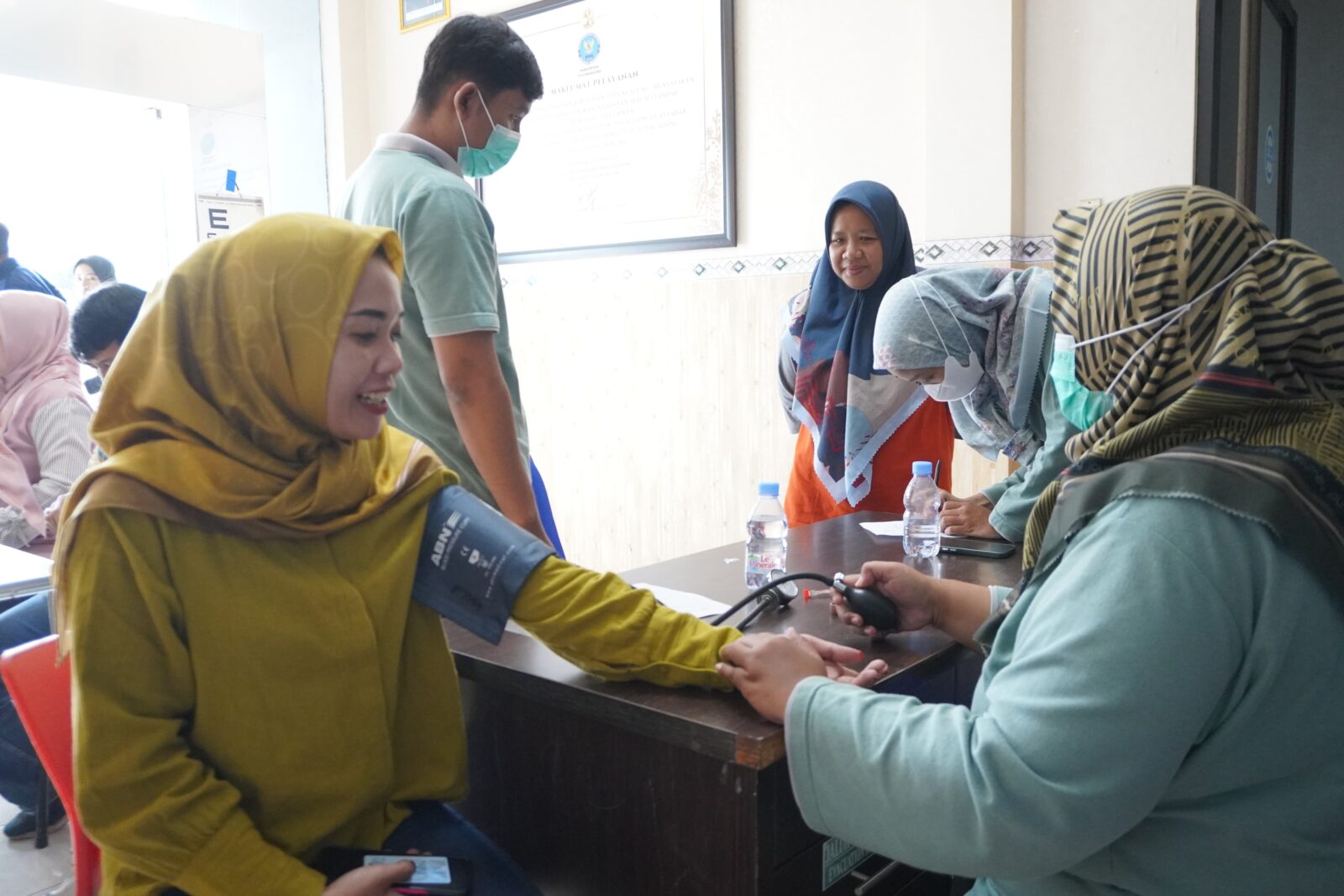 BNNK Tulungagung Tebar Kepedulian Lewat Donor Darah dan Pemeriksaan Kesehatan Gratis BNNK Tulungagung Tebar Kepedulian Lewat Donor Darah dan Pemeriksaan Kesehatan Gratis